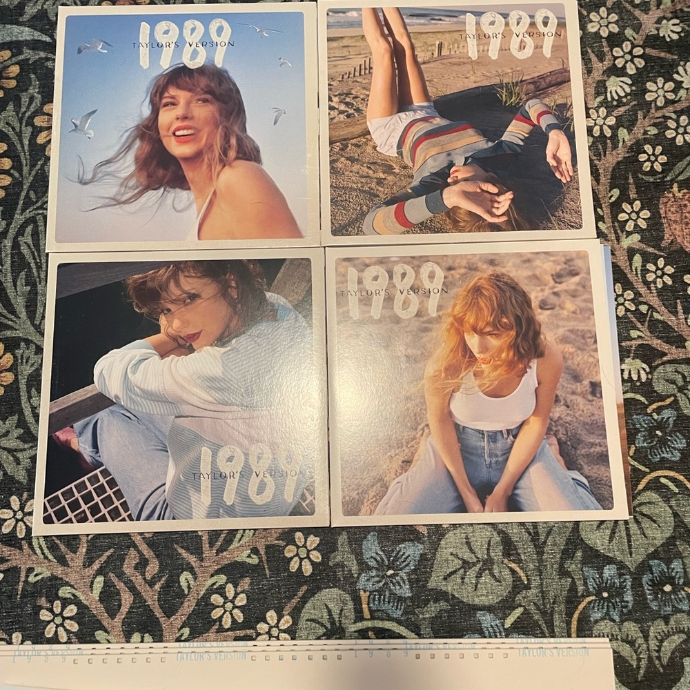 1989 Taylor Swift Vinyl Album Set and Film Strip Hanger
